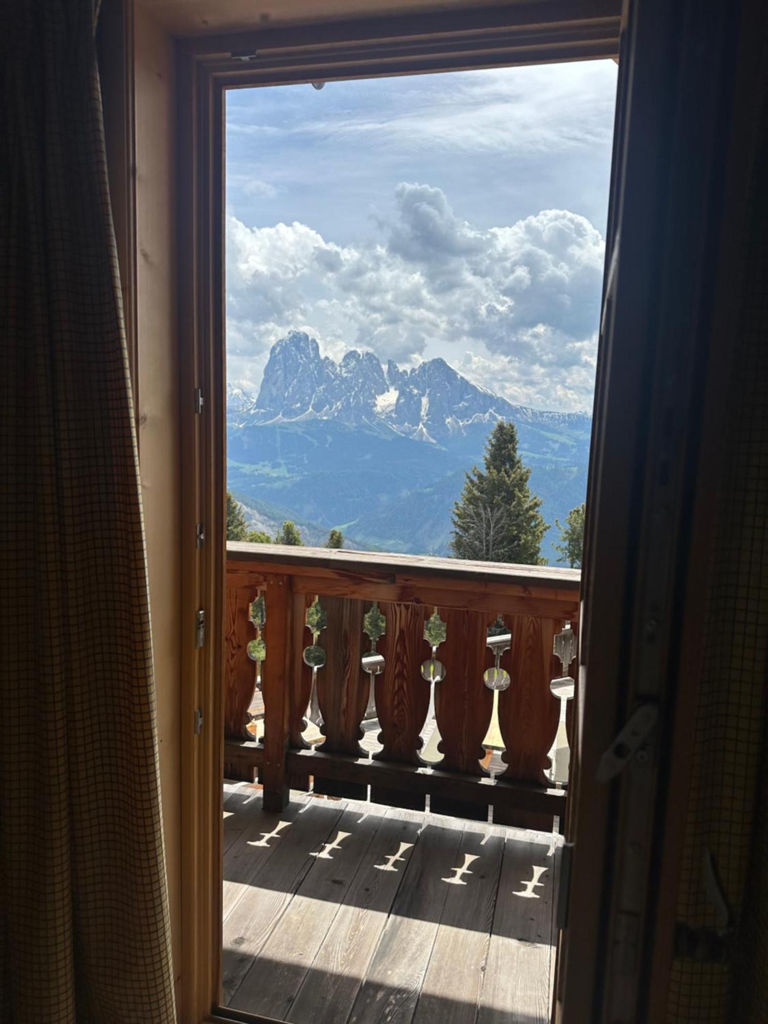 Chalet Da Mont Resciesa Ortisei Exteriör bild