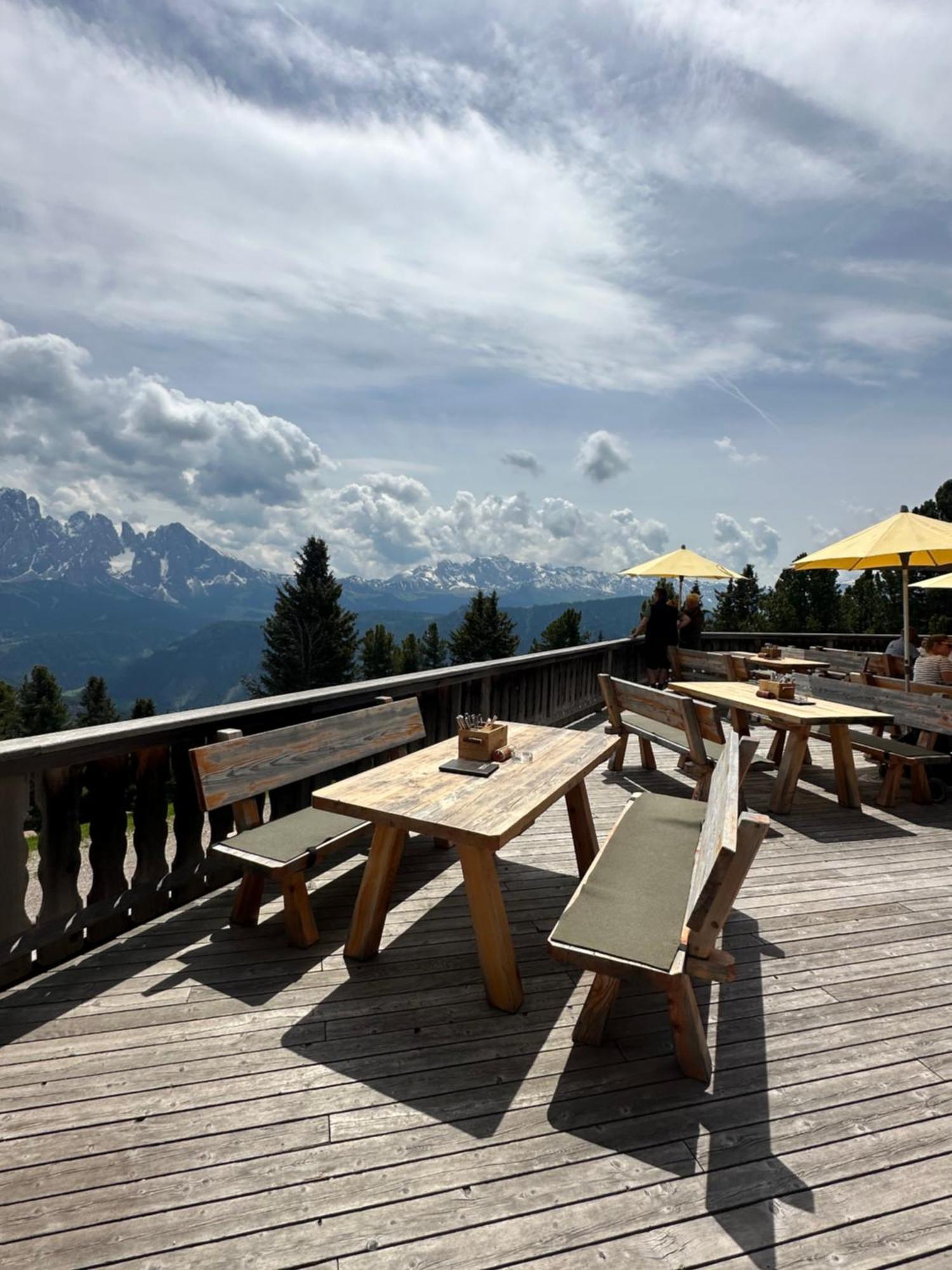 Chalet Da Mont Resciesa Ortisei Exteriör bild